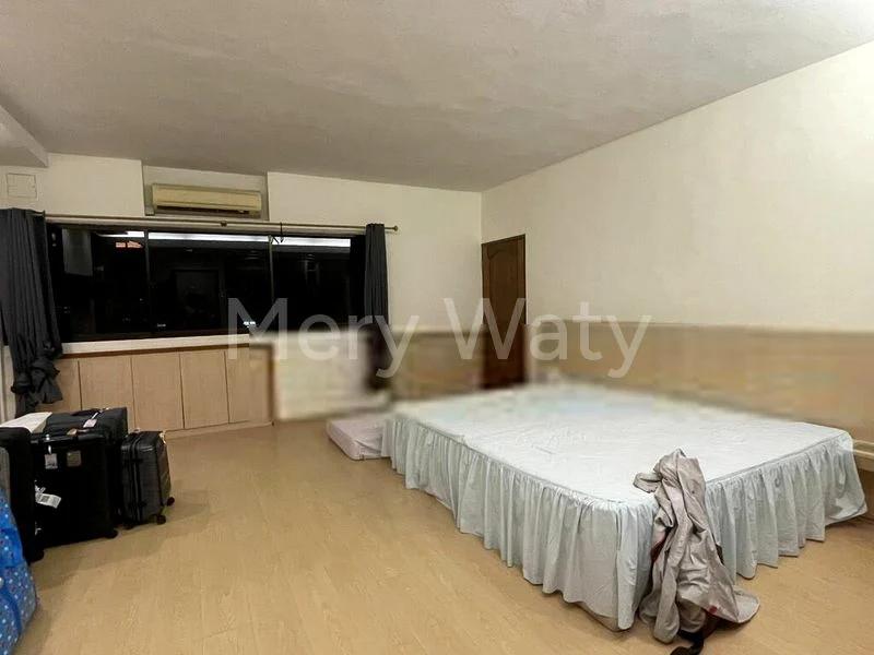5 Bed Apartment (Condo) for Sale in  Grange Heights - Image 3